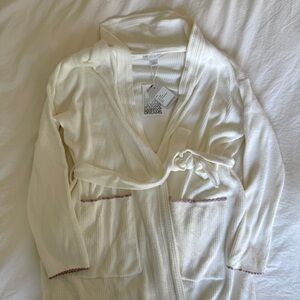 Barefoot dreams cozy chic ultra lite contrast scallop ribbed robe in pearl